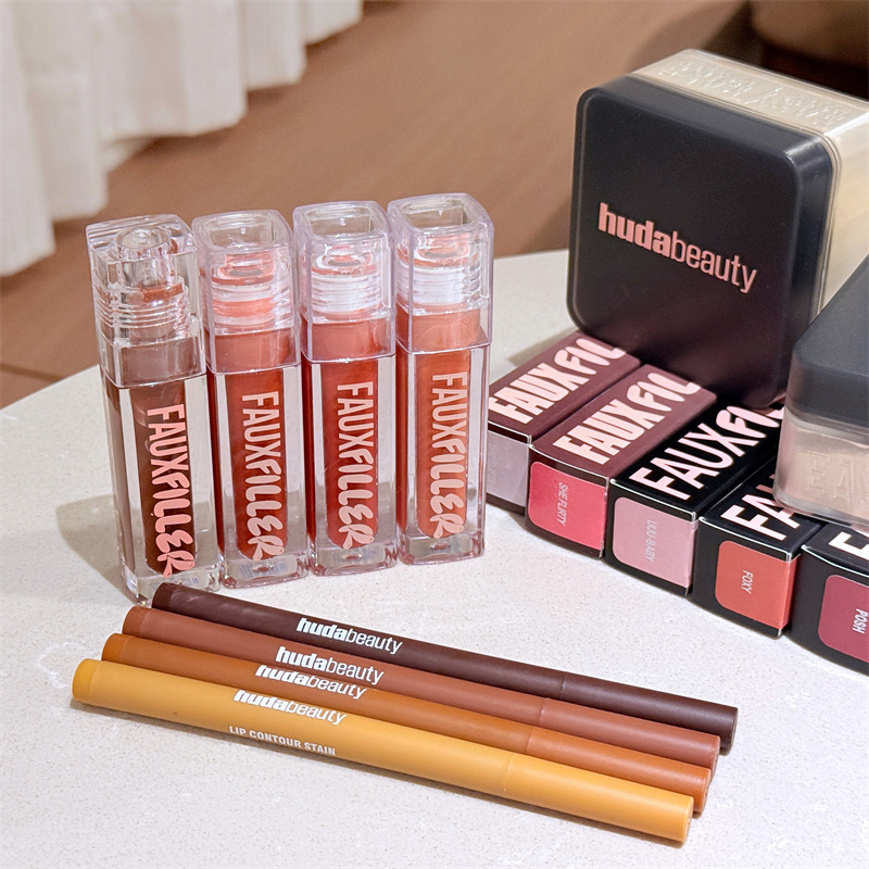 후다뷰티 포 페이즐러 샤이니 논스티키 립글로스 하이드레 - Huda Beauty Makeup Bag 리뷰 및 가격